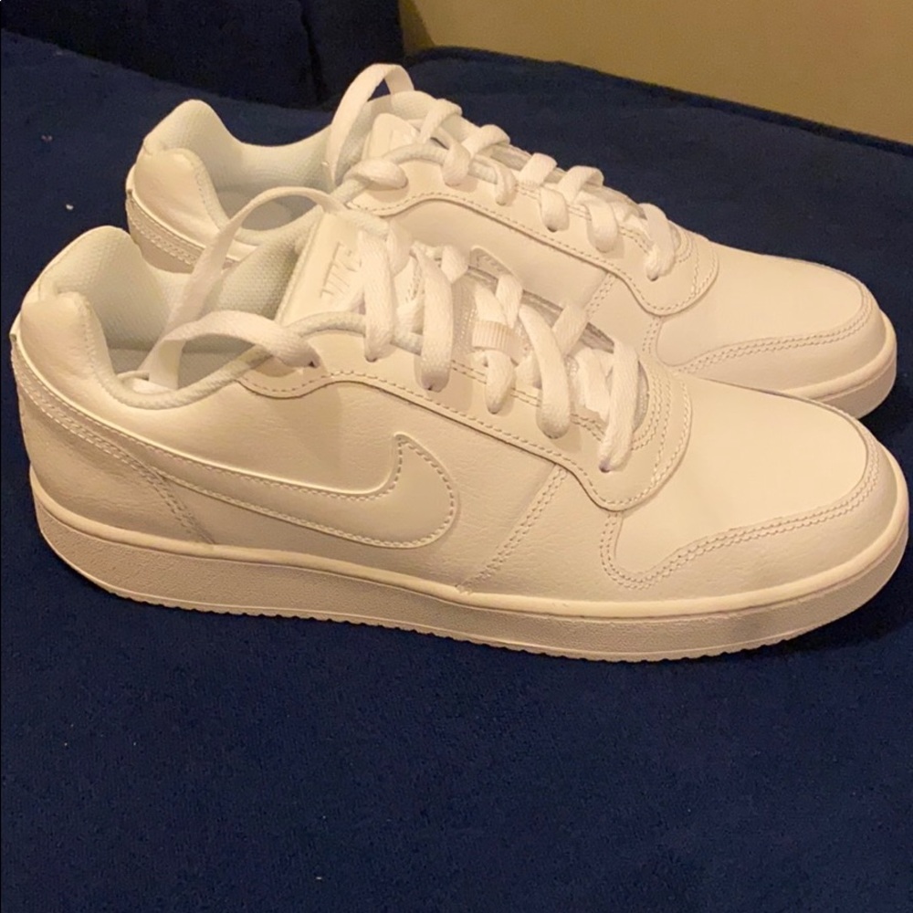 Nike men’s  shoe sneaker